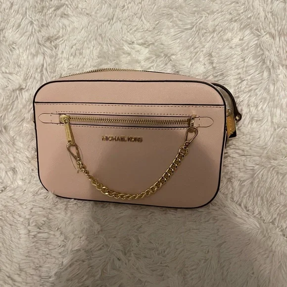 Michael Kors Crossbody - Picture 3 of 4